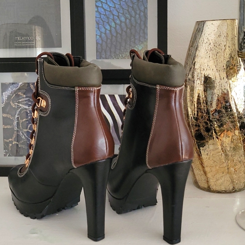 Perfect Fall Boot - Picture 3 of 4